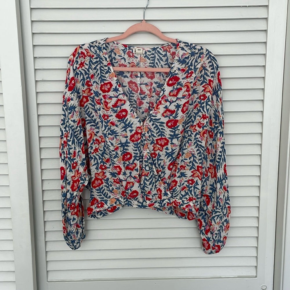 Flowy Billabong Floral Blouse
